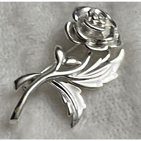 M&S Silver Tone Rose Brooch 1.5 Inches Vintage - Elegant Floral Design, Classic - Picture 1 of 4